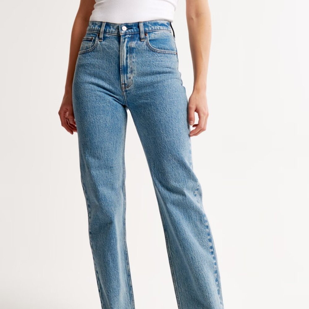 A&F High Rise 90s Relaxed Jean (Marble)